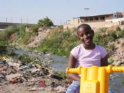 दुनिया भर में 400 मिलियन से ज़्यादा बच्चे गरीबी में रहते हैं, पोषण और साफ़-सफ़ाई जैसी कम से कम दो रोज़ाना की ज़रूरतों से वंचित रहते हैं :- UNICEF