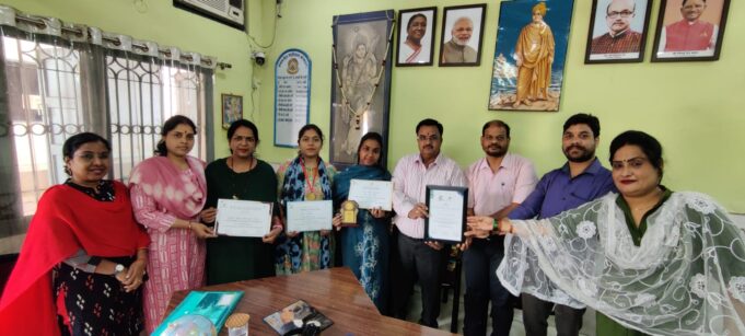 कमला नेहरू कॉलेज की छात्र अध्यापिका आंचल ने बढ़ाया मान, राज्य स्तरीय टीचिंग प्लान स्पर्धा में प्राप्त किया तृतीय स्थान