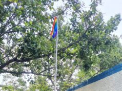 जिला सहकारी बैंक एनटीपीसी में फहराया गया सहकारी सतरंगी ध्वज, 39 वर्ष पुराने अतिवरिष्ठ खाता धारक TS हरिपाल व सपूरन लाल ने सहकारी गीत के साथ किया ध्वजारोहण