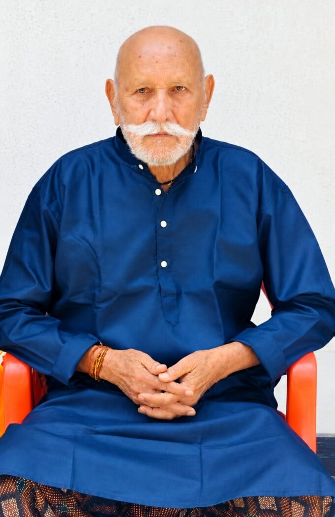 वरिष्ठ पत्रकार पवन तिवारी के दादाजी पारसनाथ तिवारी का 108 वर्ष की आयु में निधन